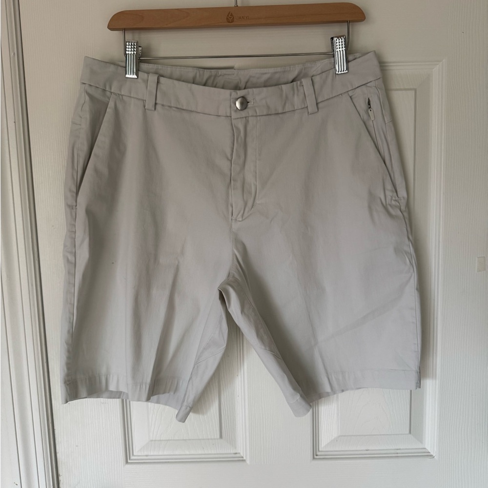 lululemon Commission Short 9" Warpstreme - Silver Drop / Vapor - Size 32